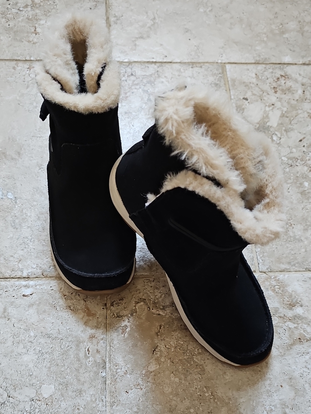 Merrell Sz 5.5 Women's Black Faux-Fur Lined Slip-On Winter Boots